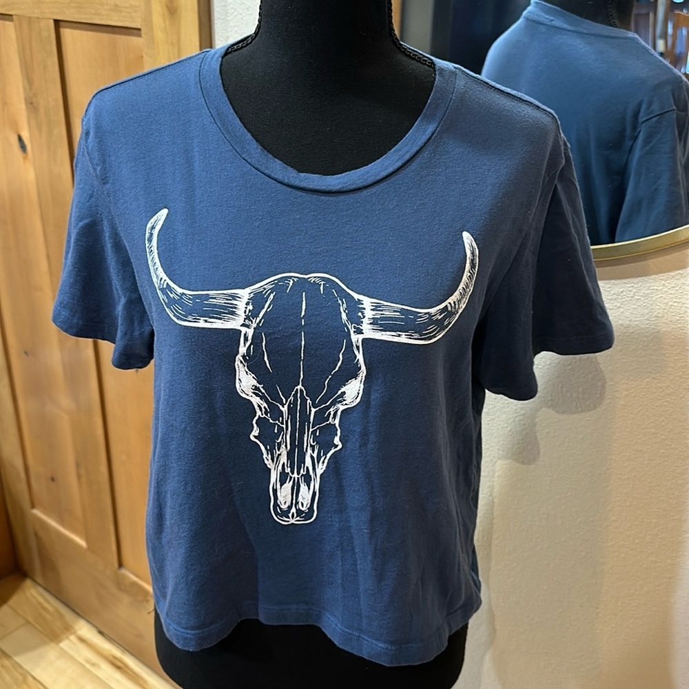 Cropped top longhorn size large